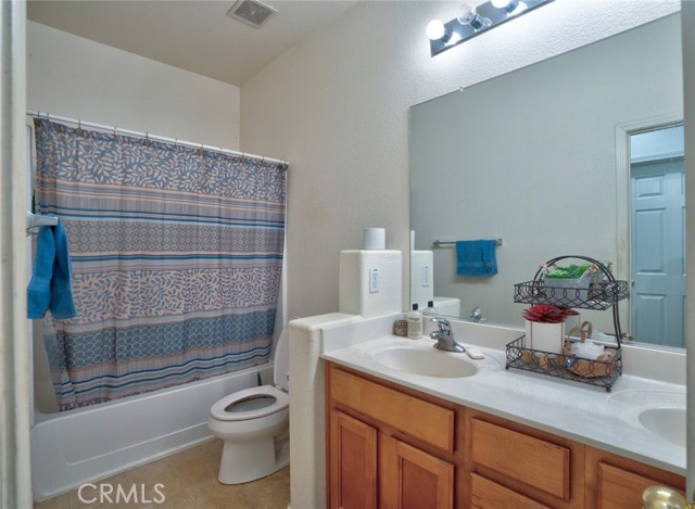Detail Gallery Image 12 of 20 For 1431 Capitola Ct, Merced,  CA 95348 - 4 Beds | 2 Baths