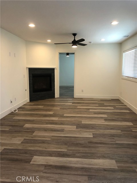 Detail Gallery Image 9 of 27 For 1505 Palm, Huntington Beach,  CA 92648 - 2 Beds | 2 Baths