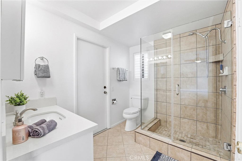 MLS #OC25270578 image #29