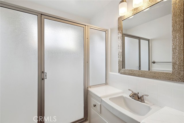 Detail Gallery Image 21 of 29 For 135 High Drive, Laguna Beach,  CA 92651 - – Beds | – Baths
