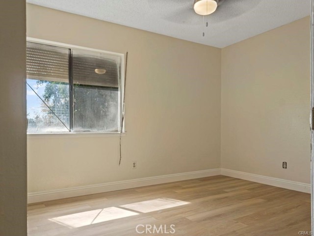 Detail Gallery Image 8 of 14 For 804 Terrace, San Bernardino,  CA 92410 - 3 Beds | 2 Baths