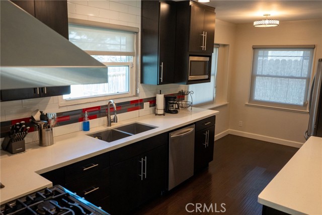 Detail Gallery Image 5 of 20 For 1100 N Euclid St, La Habra,  CA 90631 - 3 Beds | 2 Baths