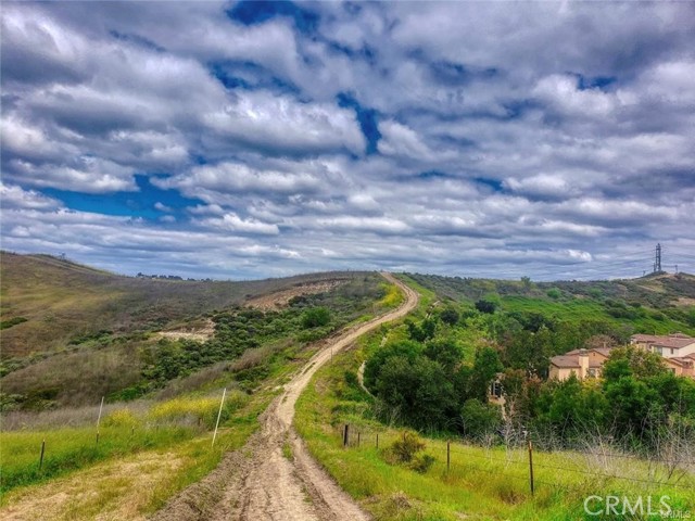41 Ethereal Street, Ladera Ranch CA: https://media.crmls.org/medias/fd09fb28-1d64-47e4-939a-f977a0262268.jpg