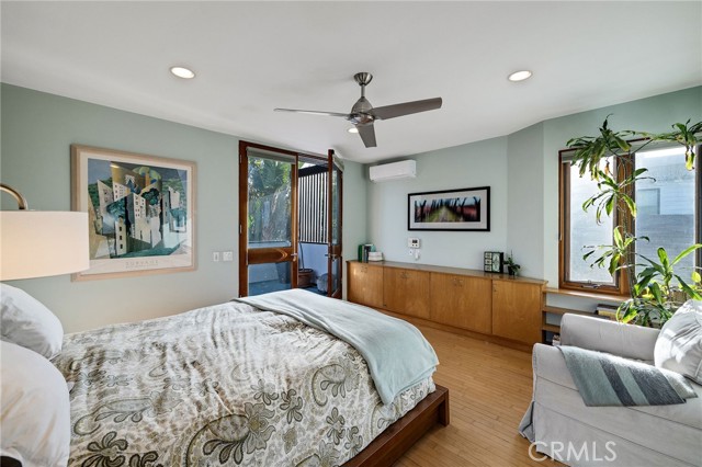 1204 19th Street, Hermosa Beach, California 90254, 3 Bedrooms Bedrooms, ,2 BathroomsBathrooms,Residential,Sold,19th,SB25046452