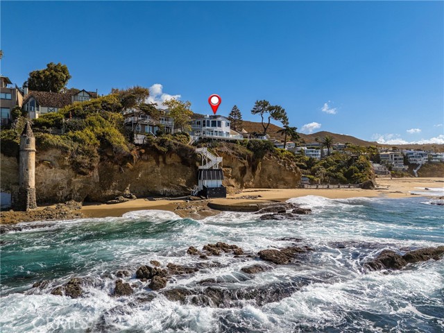 2691 Victoria, Laguna Beach CA: https://media.crmls.org/medias/fd0af390-8fdf-4c2a-88b6-4ed38d975e7f.jpg