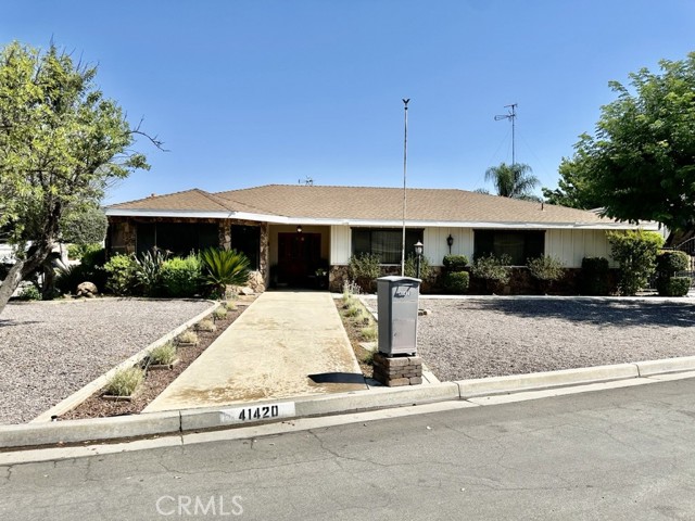 Detail Gallery Image 1 of 43 For 41420 La Mision Way, Hemet,  CA 92544 - 4 Beds | 2 Baths