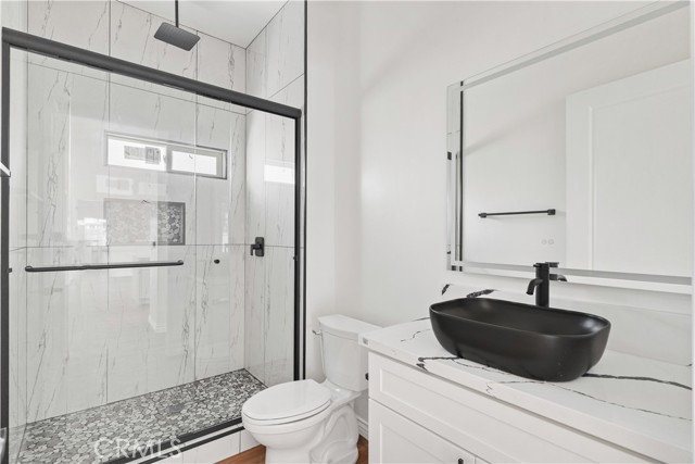 Detail Gallery Image 16 of 41 For 3714 Brave Ave, Bakersfield,  CA 93304 - 3 Beds | 2 Baths