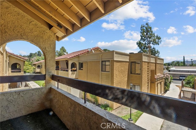 18750 Mandan Street, Canyon Country CA: https://media.crmls.org/medias/fd0d3f35-162b-49a1-8d0e-d83e9fe3ecba.jpg
