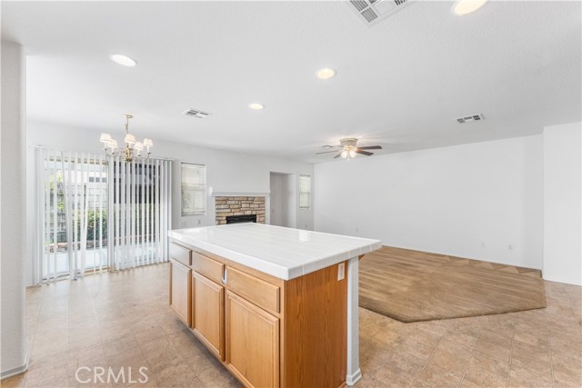 Detail Gallery Image 9 of 38 For 45334 Stadium, Lancaster,  CA 93535 - 4 Beds | 2 Baths