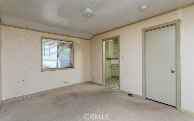 4608 Dyer Street, La Crescenta CA: https://media.crmls.org/medias/fd0df0e5-ba93-47ed-a1aa-dce66a0fc504.jpg