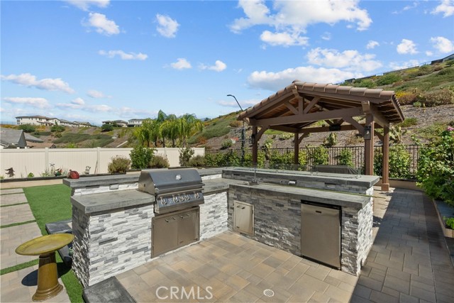Detail Gallery Image 4 of 56 For 28600 Foothill Way, Saugus,  CA 91350 - 4 Beds | 3 Baths