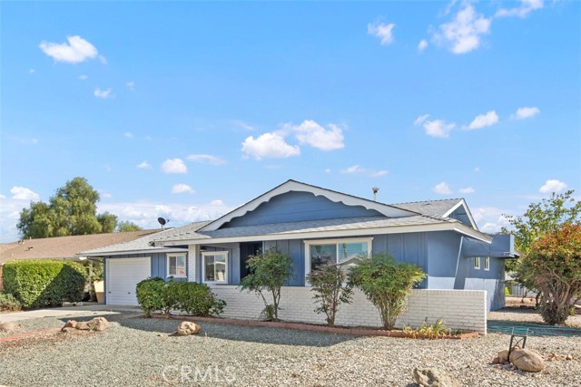 Detail Gallery Image 3 of 28 For 25781 Interlechen Dr, Menifee,  CA 92586 - 3 Beds | 2 Baths