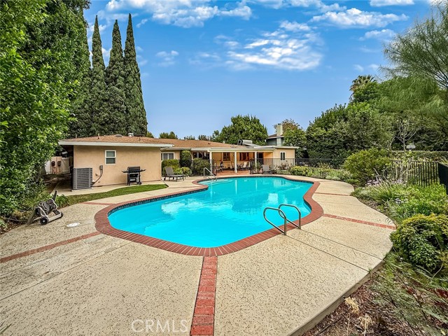 17508 Marilla Street photo 54