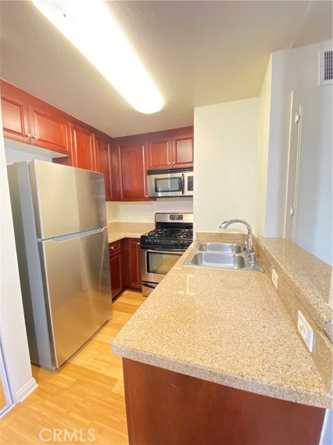 Detail Gallery Image 11 of 37 For 5515 Canoga Ave #115,  Woodland Hills,  CA 91367 - 1 Beds | 1 Baths