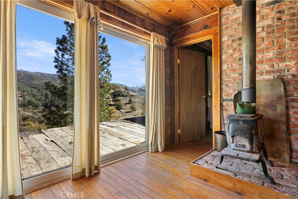 MLS #LC25251728 image #8