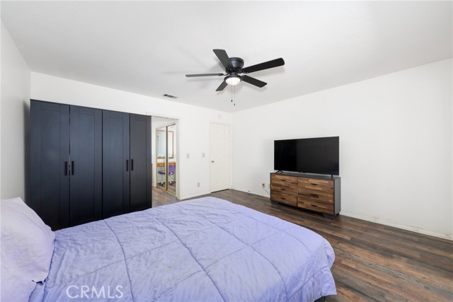 14734 Melbourne Avenue, Hesperia CA: https://media.crmls.org/medias/fd103d66-cb49-41af-84fa-72ff069f4f49.jpg