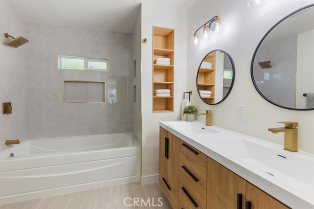 147 E 67th Way, Long Beach CA: https://media.crmls.org/medias/fd1223ad-799c-4a17-b557-0a30f2ad92b3.jpg