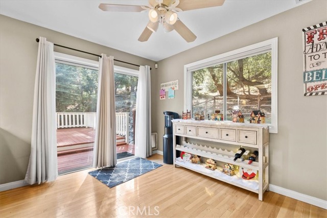 Detail Gallery Image 18 of 48 For 1764 Ash, Wrightwood,  CA 92397 - 4 Beds | 2/1 Baths