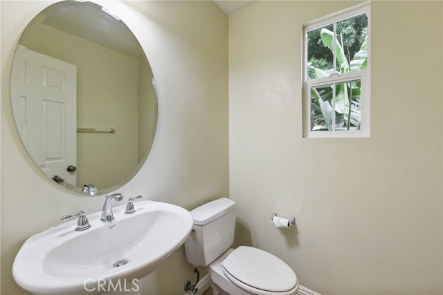 Detail Gallery Image 4 of 21 For 240 Dewdrop, Irvine,  CA 92603 - 2 Beds | 2/1 Baths