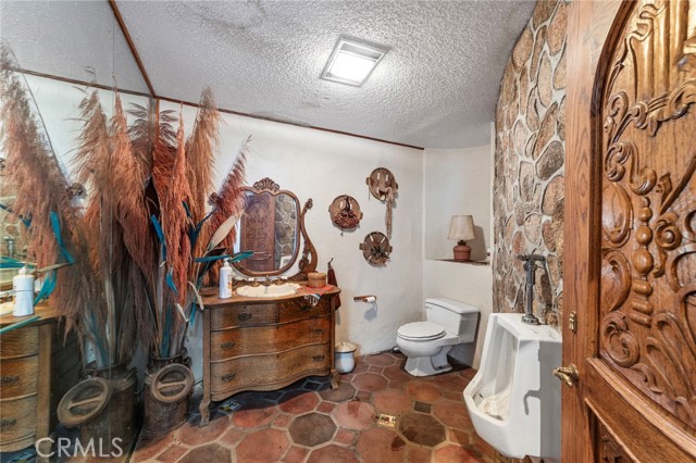 Detail Gallery Image 20 of 61 For 23676 Old Manzanita Rd, Valley Center,  CA 92082 - 3 Beds | 3/1 Baths