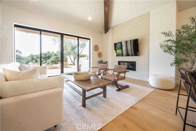 Detail Gallery Image 3 of 7 For 5740 Morning Glory Dr, Santa Maria,  CA 93455 - 4 Beds | 4/1 Baths