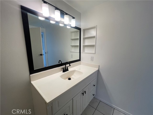 Detail Gallery Image 12 of 14 For 375 Atlantic Ave #304,  Long Beach,  CA 90802 - 2 Beds | 2 Baths