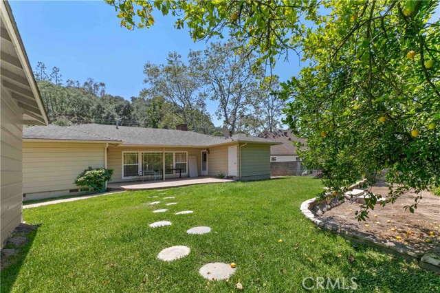 Detail Gallery Image 32 of 38 For 2741 E Glenoaks Bld, Glendale,  CA 91206 - 3 Beds | 2 Baths