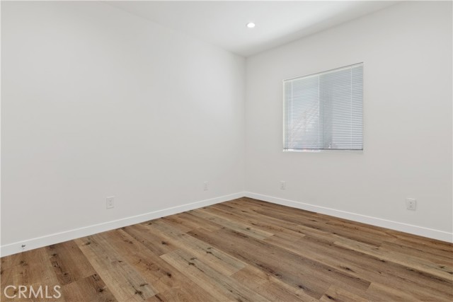 Detail Gallery Image 8 of 33 For 44921 Trevor, Lancaster,  CA 93534 - – Beds | – Baths