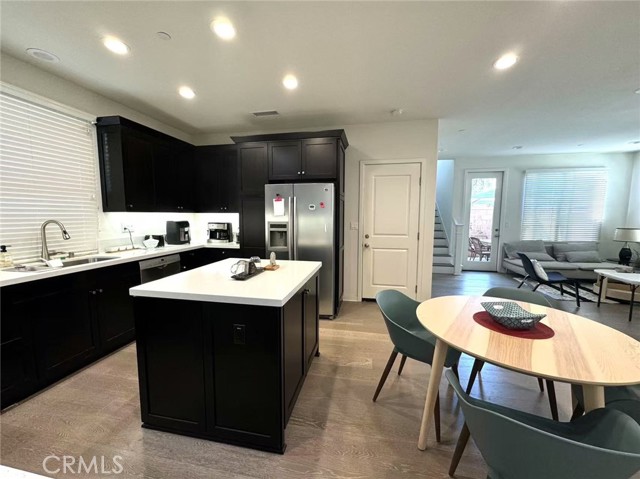 129 Excursion, Irvine CA: https://media.crmls.org/medias/fd175d09-1249-41cf-981a-754461b99ac1.jpg
