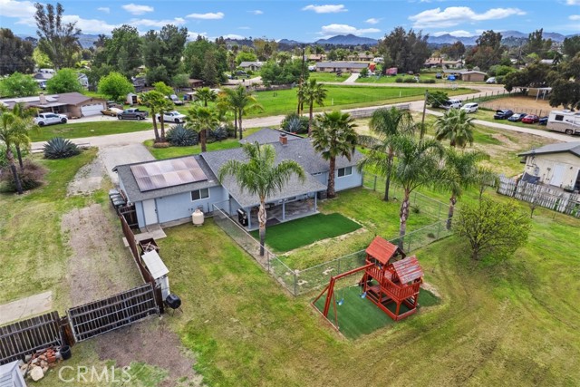 142 Hope Street, Ramona CA: https://media.crmls.org/medias/fd175ec5-d28c-45f0-9afa-6e811c6c6f7a.jpg