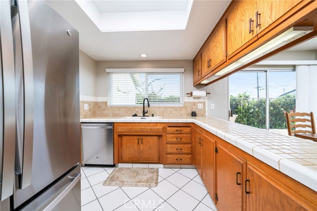 Detail Gallery Image 14 of 36 For 8749 Calle Quebrada, Rancho Cucamonga,  CA 91730 - 3 Beds | 2 Baths