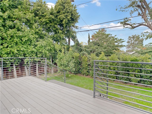 Detail Gallery Image 30 of 32 For 17961 Martha Street, Encino,  CA 91316 - 4 Beds | 3 Baths