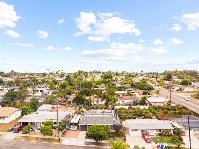 4228 Lewis Street, Oceanside CA: https://media.crmls.org/medias/fd195f8e-0825-402b-ac03-9766ec8e58f4.jpg