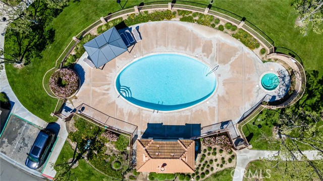 Detail Gallery Image 14 of 20 For 21226 Trumpet Dr #201,  Newhall,  CA 91321 - 2 Beds | 2 Baths