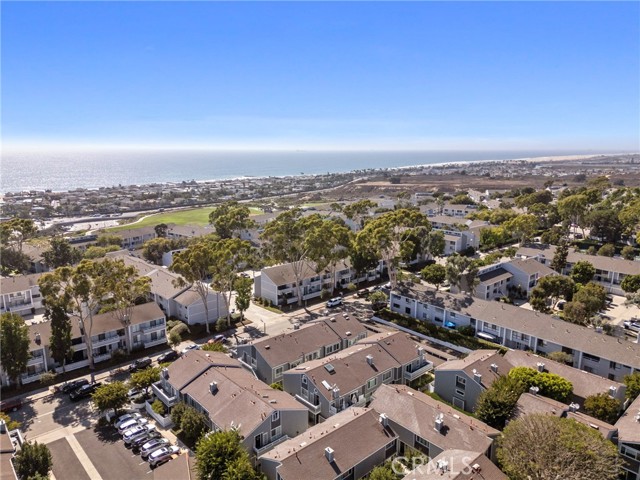 Detail Gallery Image 26 of 28 For 24 Seaside, Newport Beach,  CA 92663 - 2 Beds | 2 Baths