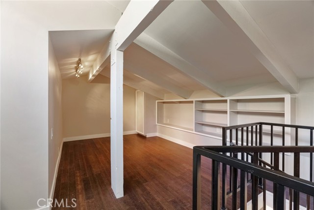 940 N Silent Ranch Drive, Glendora CA: https://media.crmls.org/medias/fd1a0a30-3a54-46b8-b613-c3b3e8a56180.jpg