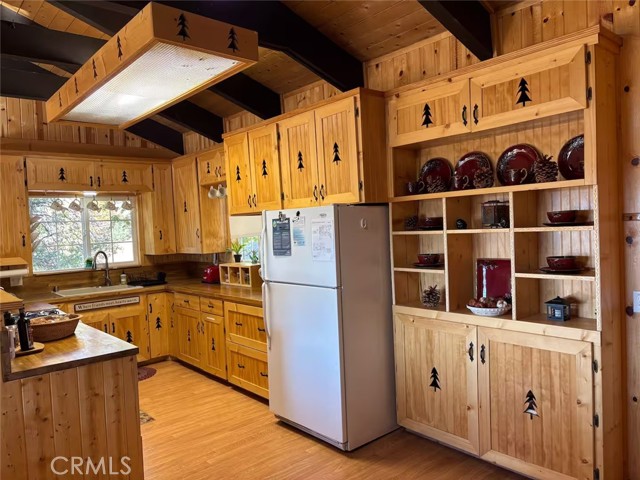 Detail Gallery Image 38 of 70 For 43897 Yosemite Drive, Big Bear Lake,  CA 92315 - 4 Beds | 2 Baths
