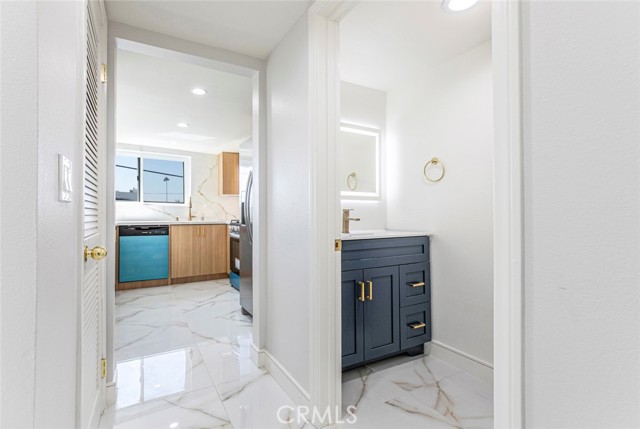 116 W Maple, Glendale CA: https://media.crmls.org/medias/fd1bd2e5-f6d6-42c3-add7-6869762f4b7a.jpg