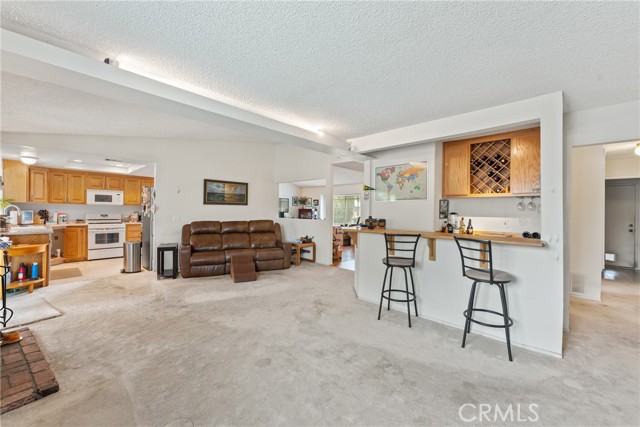 757 Yuma Court, San Dimas CA: https://media.crmls.org/medias/fd1cad29-cde0-44ac-ac69-c15ae4d847f8.jpg