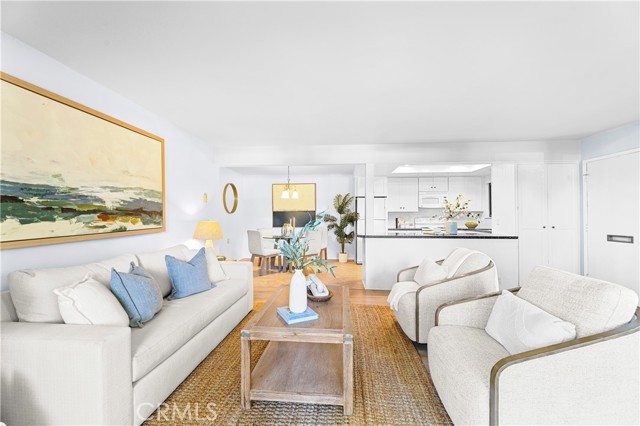 Detail Gallery Image 6 of 37 For 841 Ronda Sevilla #B,  Laguna Woods,  CA 92654 - 2 Beds | 2 Baths