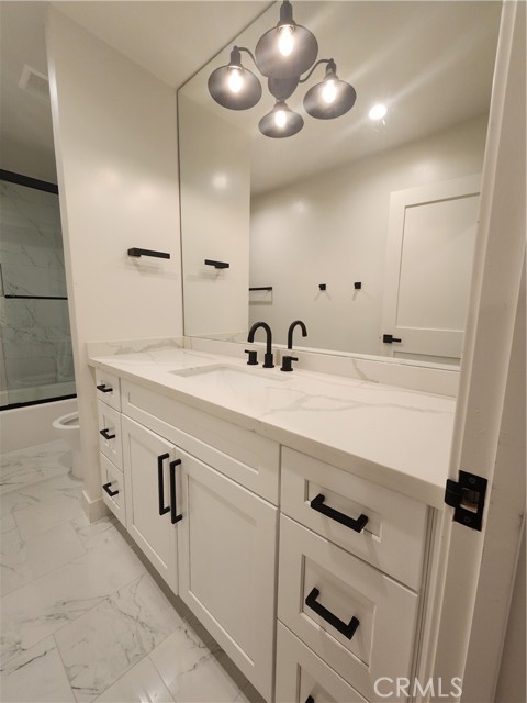 Detail Gallery Image 28 of 36 For 120 S Francisca Ave #18,  Redondo Beach,  CA 90277 - 2 Beds | 2/1 Baths