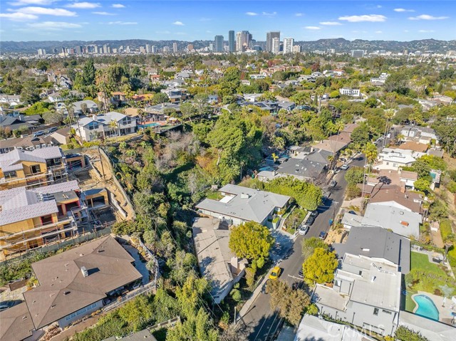 2869 Anchor Avenue, Los Angeles CA: https://media.crmls.org/medias/fd1ea939-46c6-4fbb-9116-98e0c452bc9f.jpg