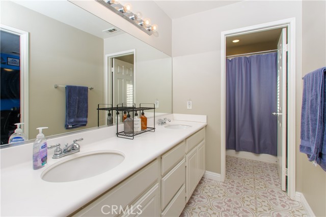 Detail Gallery Image 17 of 24 For 29282 Castlewood, Menifee,  CA 92584 - 4 Beds | 3 Baths