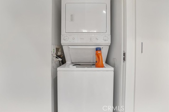 3131 Michelson Drive, Irvine CA: https://media.crmls.org/medias/fd1f4826-147f-44a7-815a-8f59609c6fa2.jpg