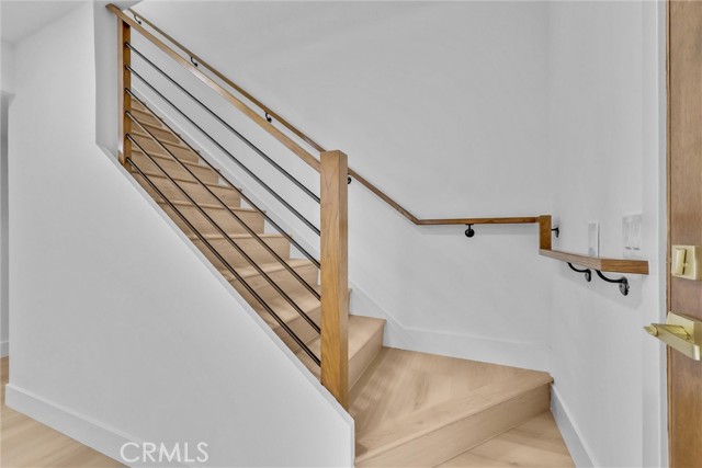 Image 30 of 45 For 2902 Winfield