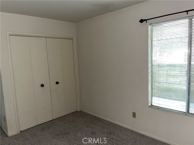 19352 Avenue of the Oaks, Newhall CA: https://media.crmls.org/medias/fd1f5d6e-82f0-4053-bb7a-ef231157264d.jpg