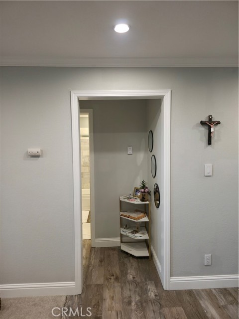 2300 Laguna Cir, #B, Concord CA: https://media.crmls.org/medias/fd203b79-3232-42b8-b996-261182a24e5c.jpg