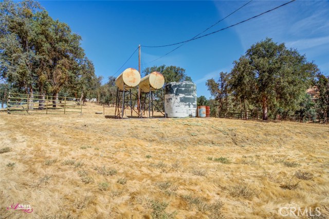 Detail Gallery Image 22 of 28 For 14718 Hwy 155, Glennville,  CA 93326 - 3 Beds | 2/1 Baths