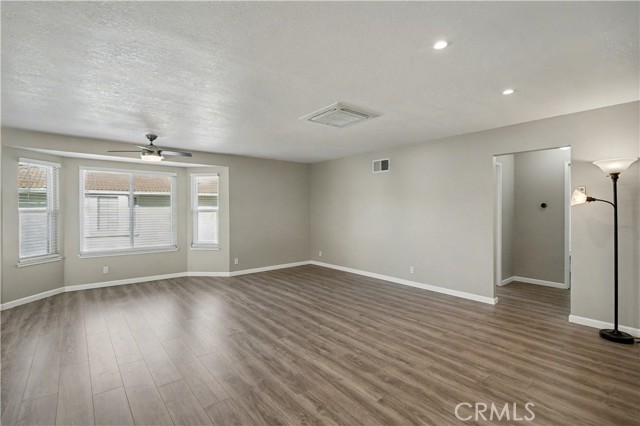 Detail Gallery Image 19 of 35 For 3234 Kenhill, San Jose,  CA 95111 - 1 Beds | 1 Baths