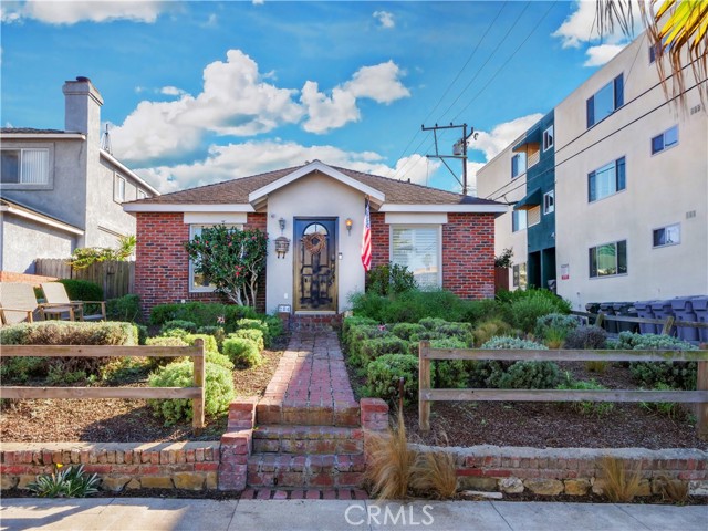 204 Avenue G, Redondo Beach, California 90277, 2 Bedrooms Bedrooms, ,2 BathroomsBathrooms,Residential,Sold,Avenue G,PV22025138